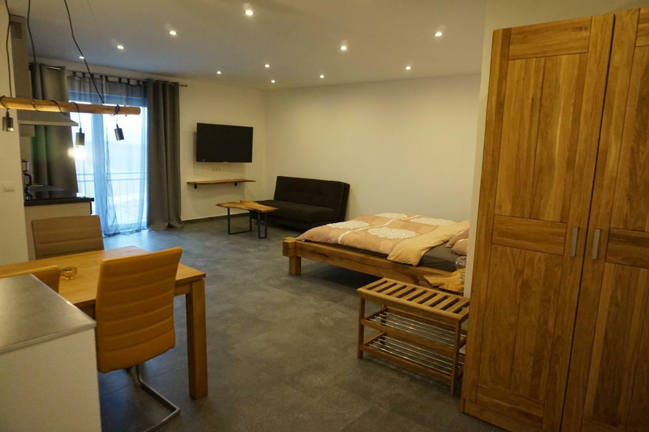 Wohnung 1 Im Kirschbluetenhof انغلهيم ام رين المظهر الخارجي الصورة