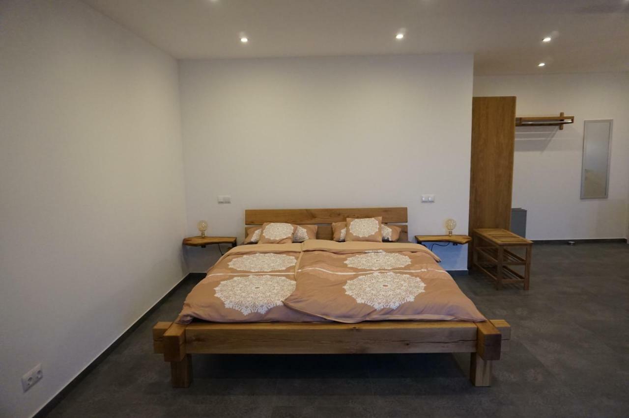 Wohnung 1 Im Kirschbluetenhof انغلهيم ام رين المظهر الخارجي الصورة